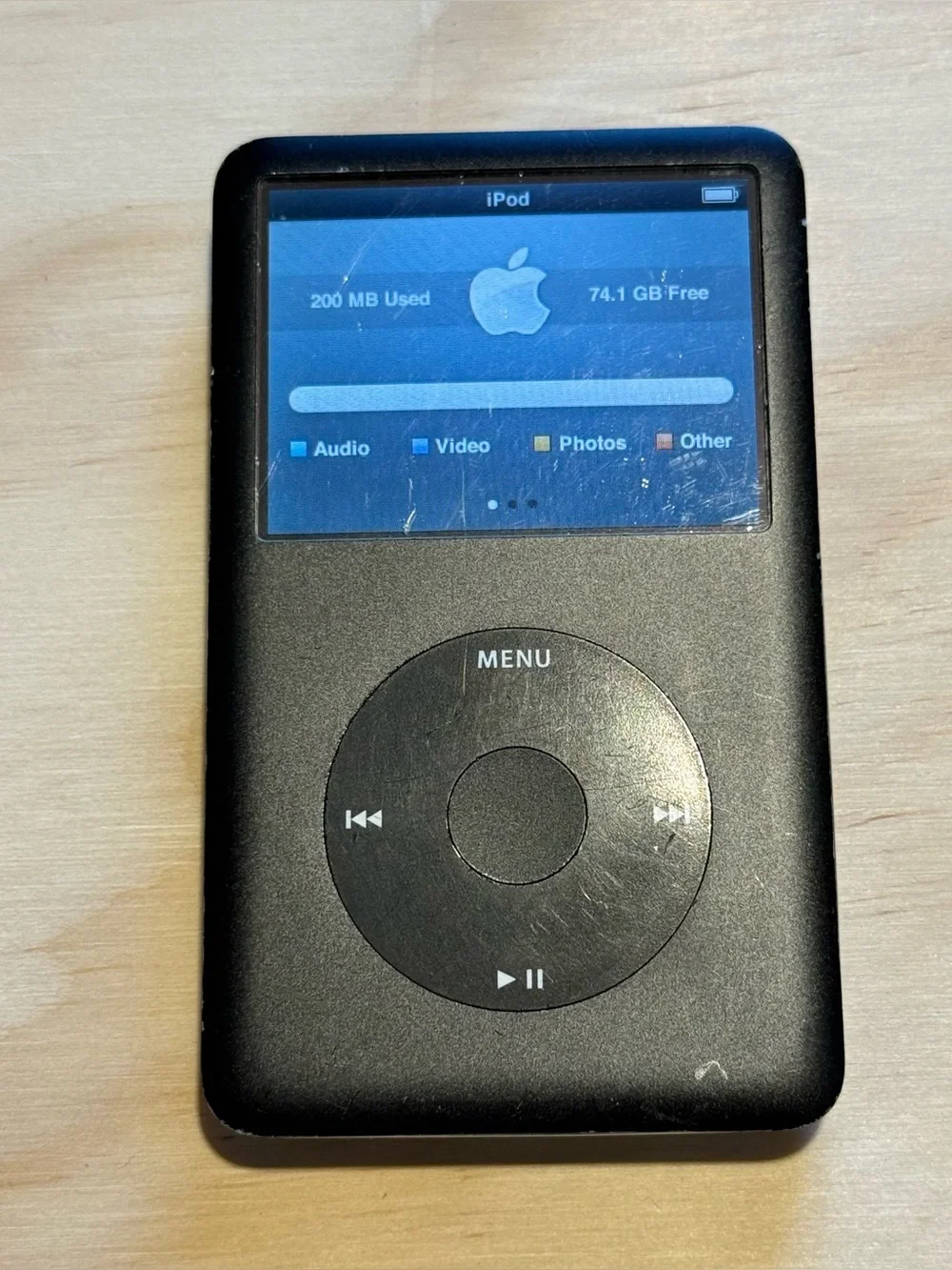 iPod Model:A1238 6ThGen 80GB Turns On Wont Connect To Computer Parts/Repair Only